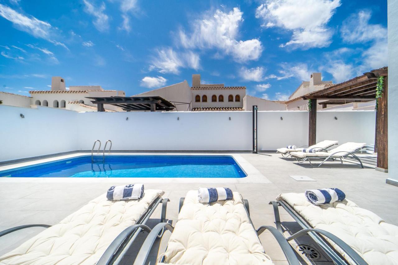 Three Bedroom Luxury Villa El Valle Golf Resort Banos y Mendigo Exteriér fotografie